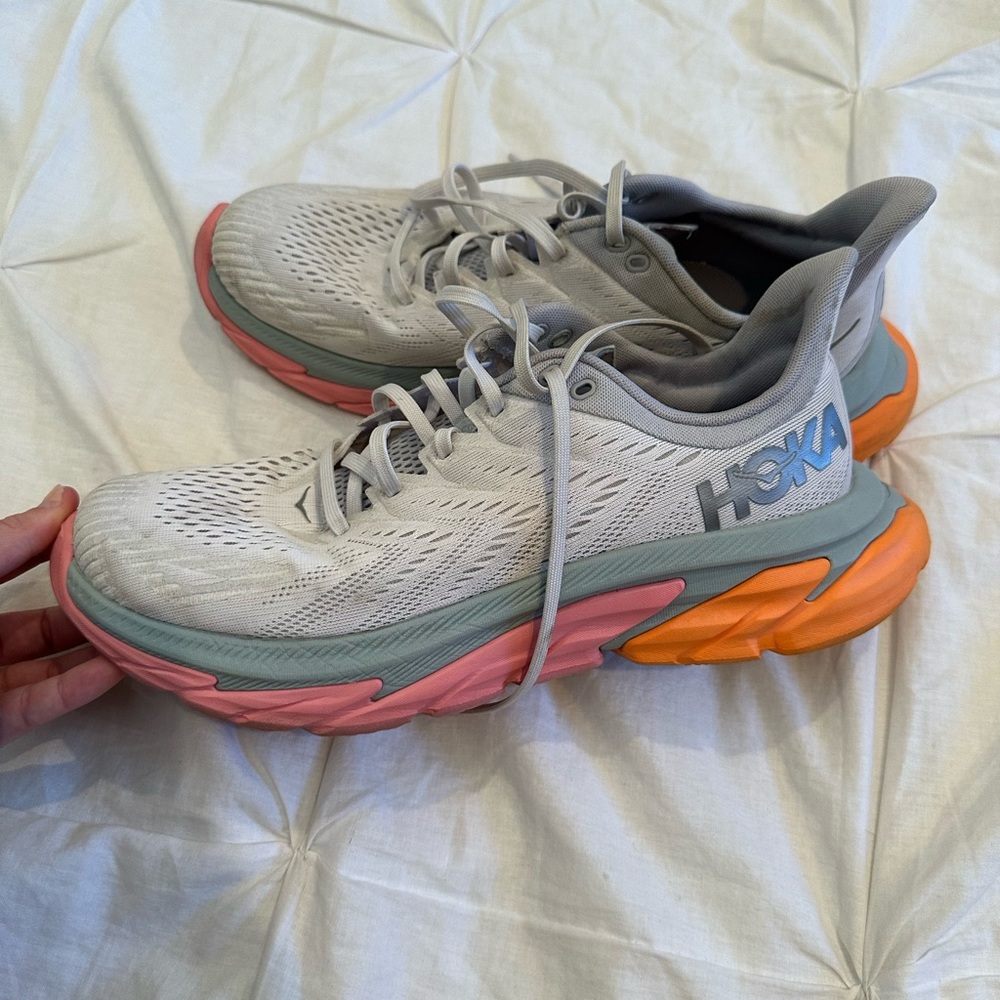 Men’s Hokas